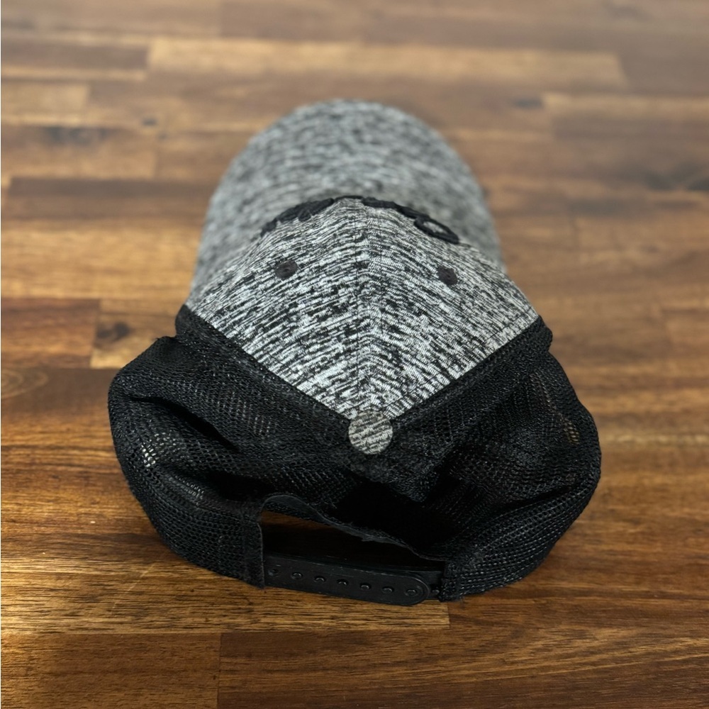 Cabela’s Trucker Hat Snap Back Gray & Black - Picture 2 of 3